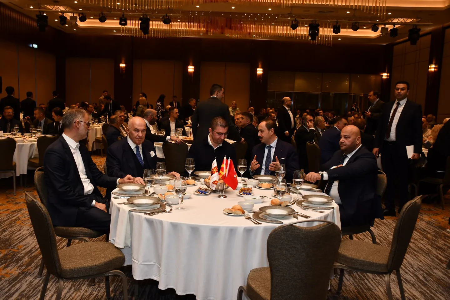 Oda Ekonomike Maqedoni-Türkiye organizon mbrëmje iftari në Shkup